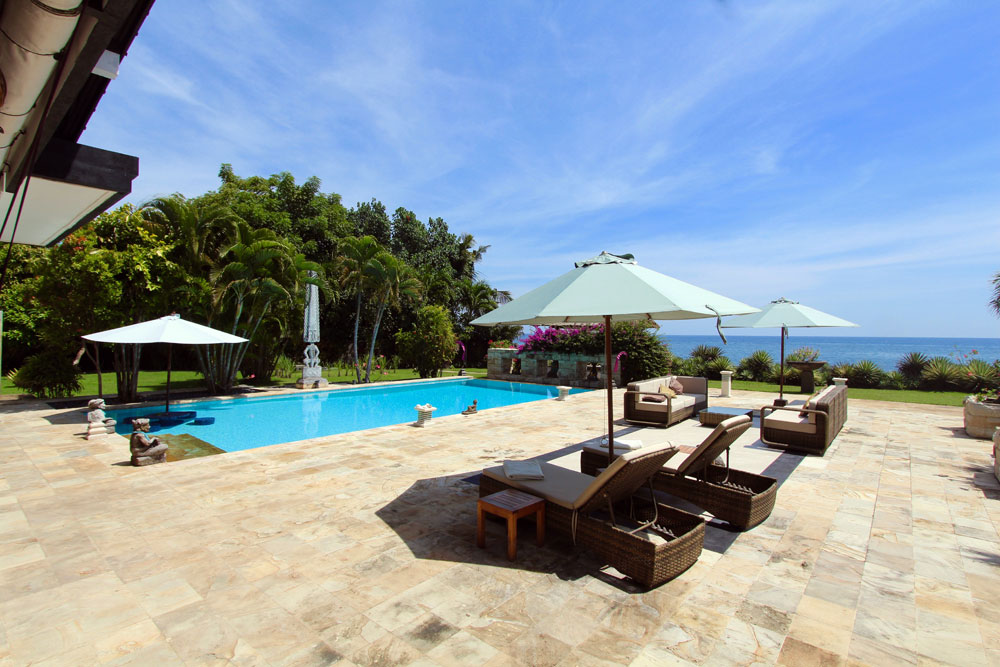North Bali beachfront Villa