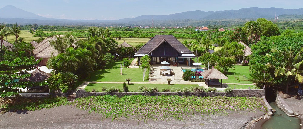 North Bali Beachfront Villa Belvedere