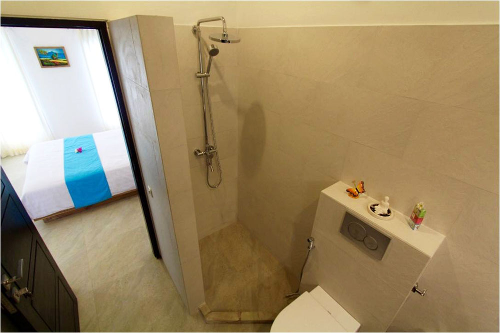 villa lovina bathroom