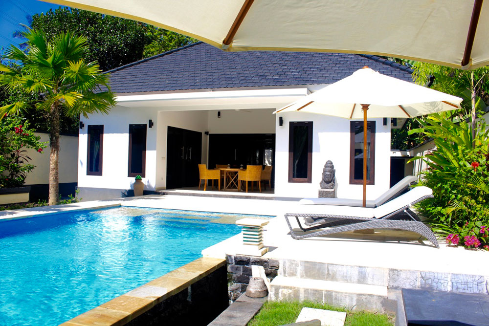 lovina villa with private pool
